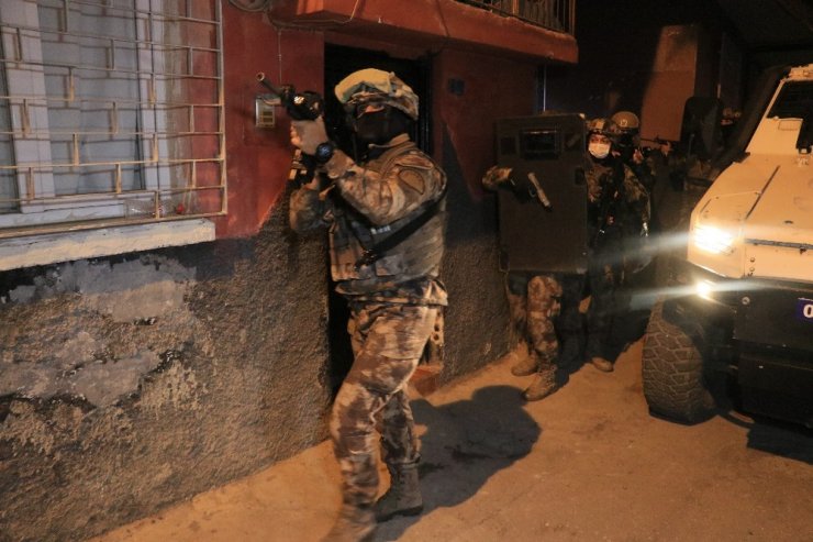 Şafak vakti organize suç örgütüne operasyon