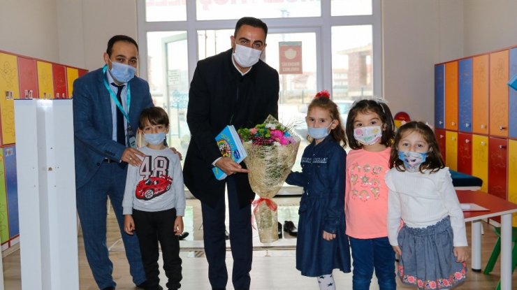 Çocukların ilk kitapları başkan Erdoğan’dan