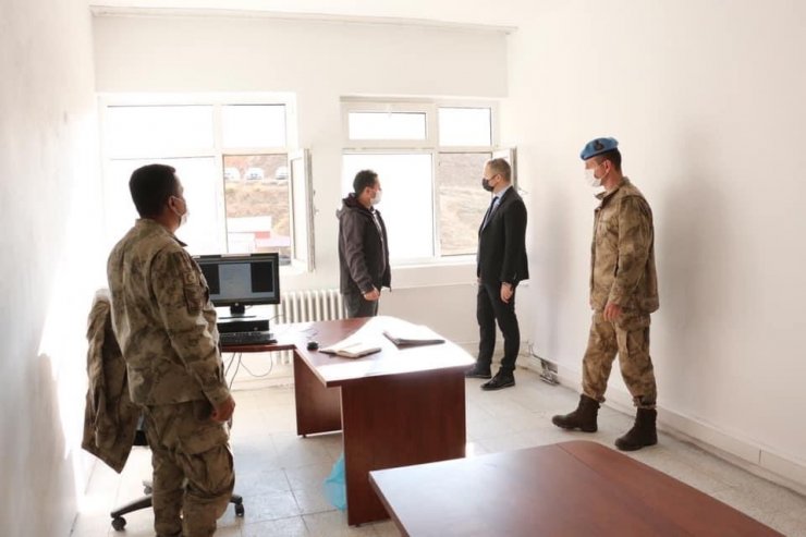 Kaymakam Yelek’ten Jandarma Tabur Komutanlığına ziyaret