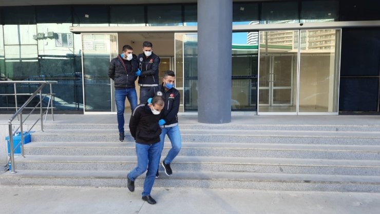 Bursa’da 12 uyuşturucu taciri yakalandı