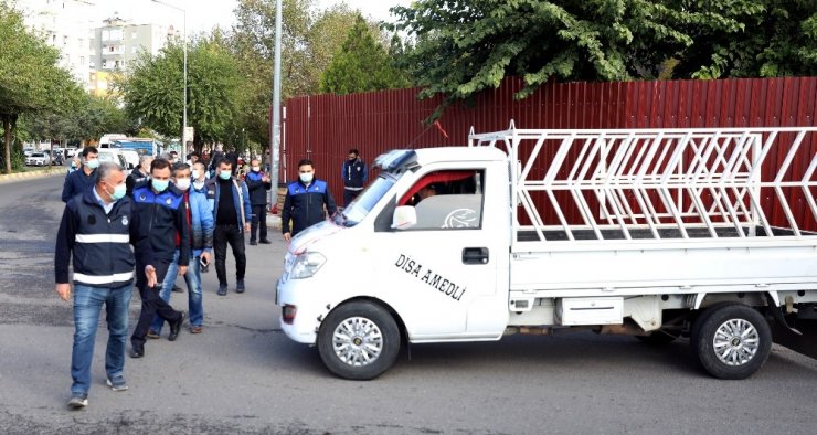 Diyarbakır’da zabıta ekipleri yol ve kaldırım işgaline son verdi