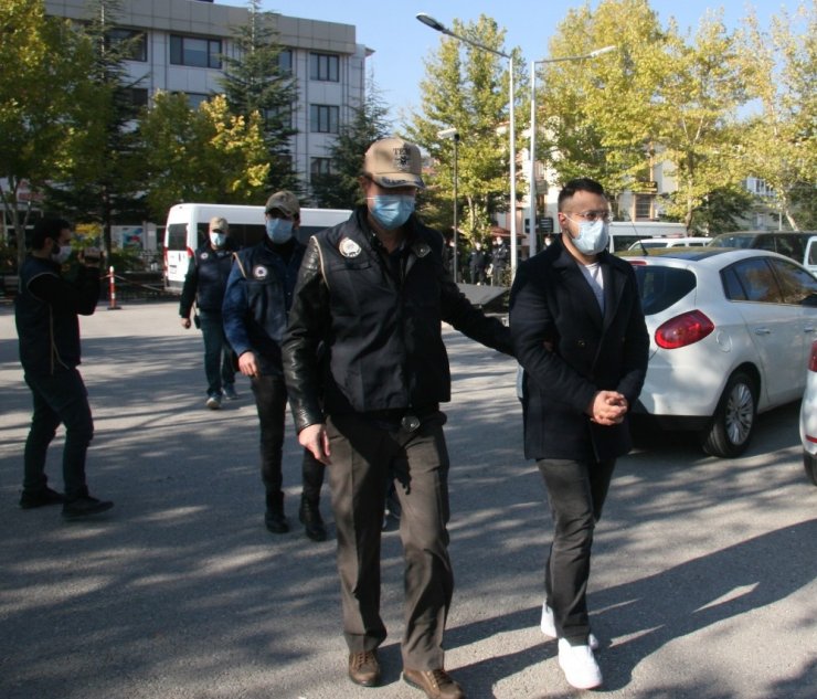 FETÖ operasyonunda GATA’dan atılan 4 tıp öğrencisi yakalandı