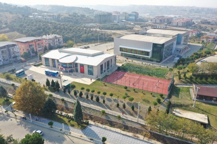 Gençlik ve Spor Bakanlığından Manisa’ya modern tenis kortları