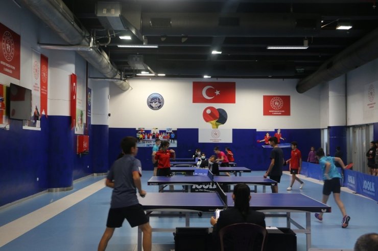10 Kasım Atatürk’ü Anma Masa Tenisi turnuvası tamamlandı