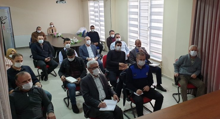 Başkan Şahin, personelle bir araya geldi