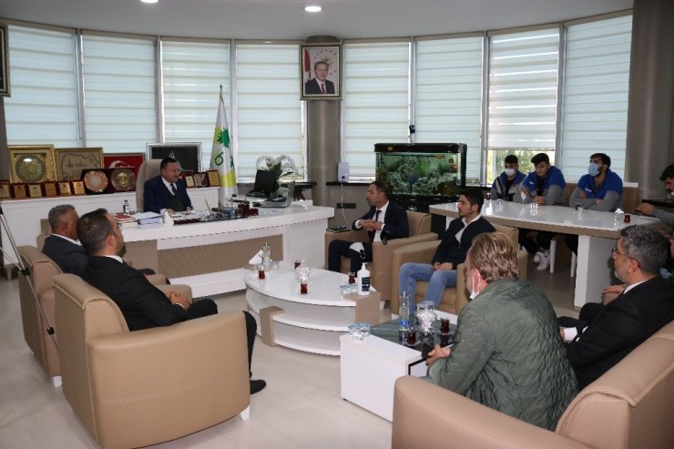 Asur Gençlik Spor Kulübü, Başkan Hüseyin Beyoğlu ile bir araya geldi