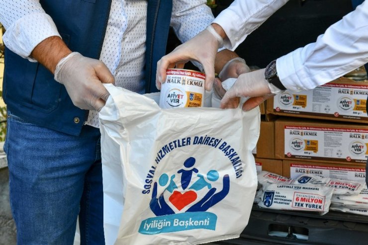 Ankara Büyükşehir 163 bin aileye gıda paketi ile 300 TL’lik alışveriş kartı dağıtımına başladı