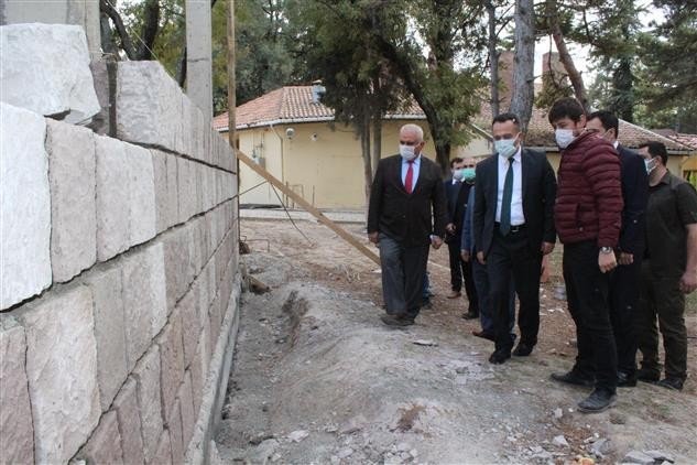 Ertuğrul Gazi Mescidi ile Dar-ül Kurra inşaatı son sürat devam ediyor