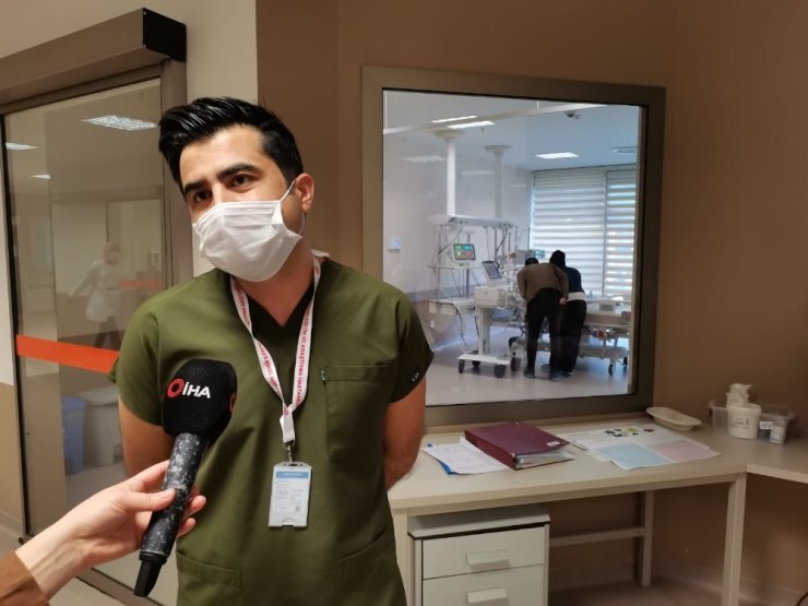 Gıda zehirlenmesi şüphesiyle Kayseri Şehir Hastanesi’ne gelen minik İlayda’da Guillain-Barre tespit edildi