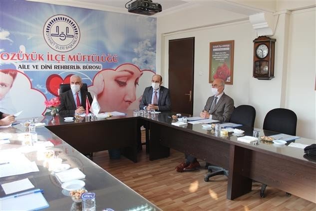 İlçe müftülüler bir araya geldi