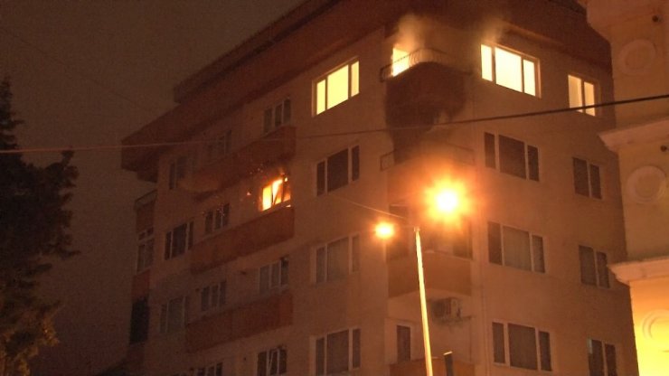 Şişli’de bir binanın 5’inci katında korkutan yangın: 1 ağır yaralı