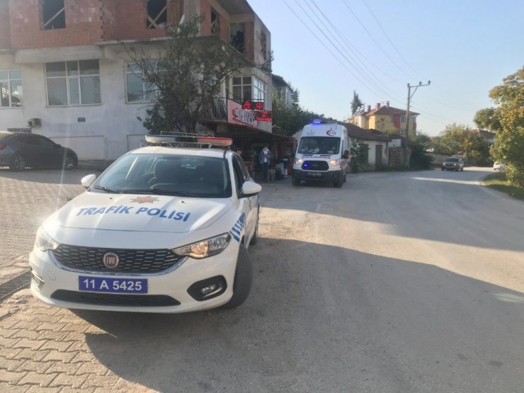 Yola fırlayan 6 yaşındaki çocuğa araba çarptı