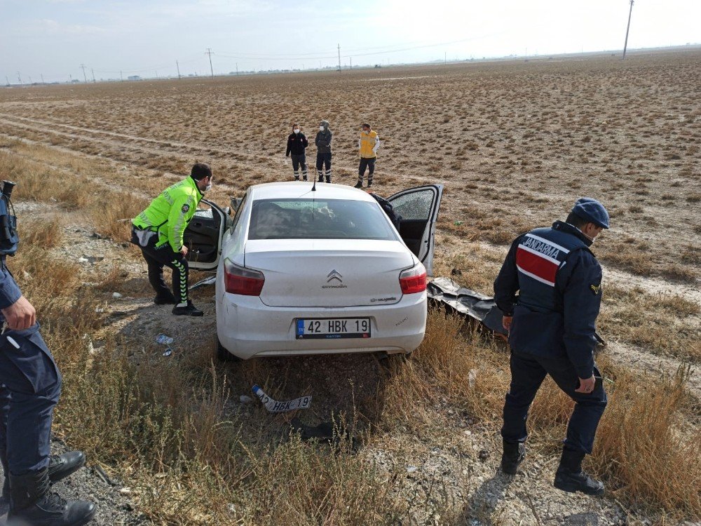 Konya'dan Aksaray'a giden otomobil tıra arkadan çarptı! 1 ölü 1 ağır yaralı