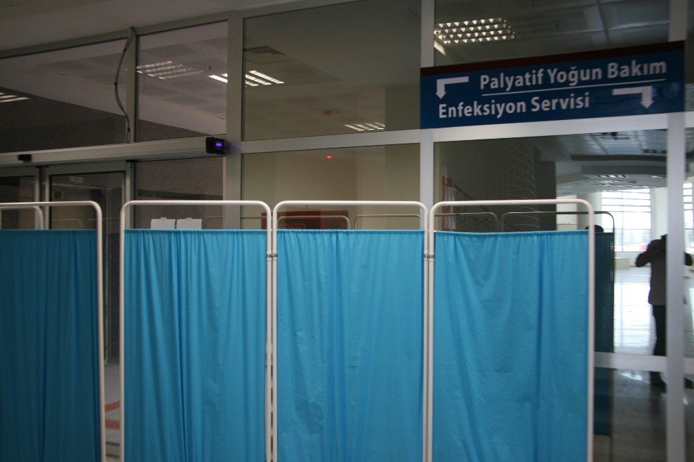 3'ü çocuk 3'ü öğretmen 91 kişinin testinin pozitif çıktığı ilçede koronavirüs alarmı