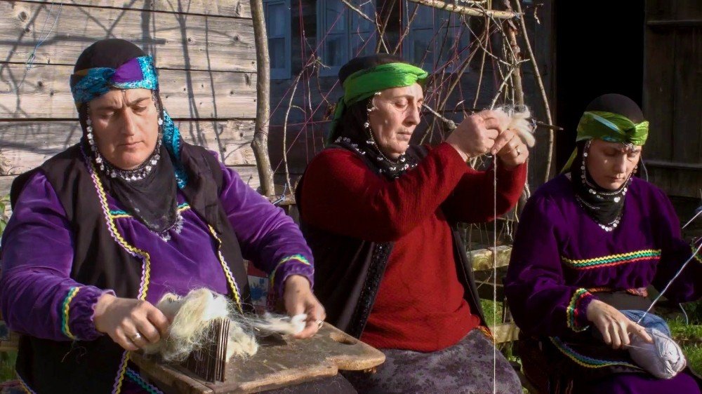 NEÜ GSF öğrencileri 1001 Gözle Rize Kısa Film Festivalinden ödülle döndü