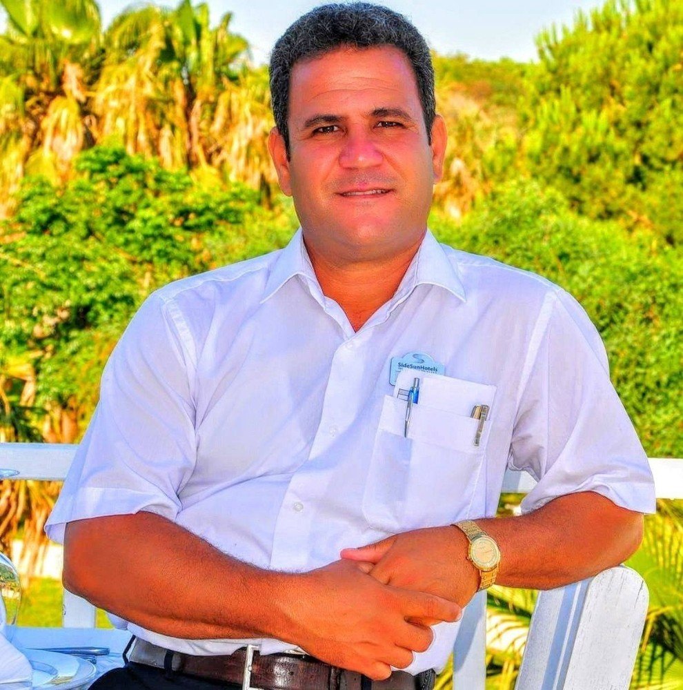 Antalya'da otel çalışanının acı ölümü! Dut ağacında asılı bulundu