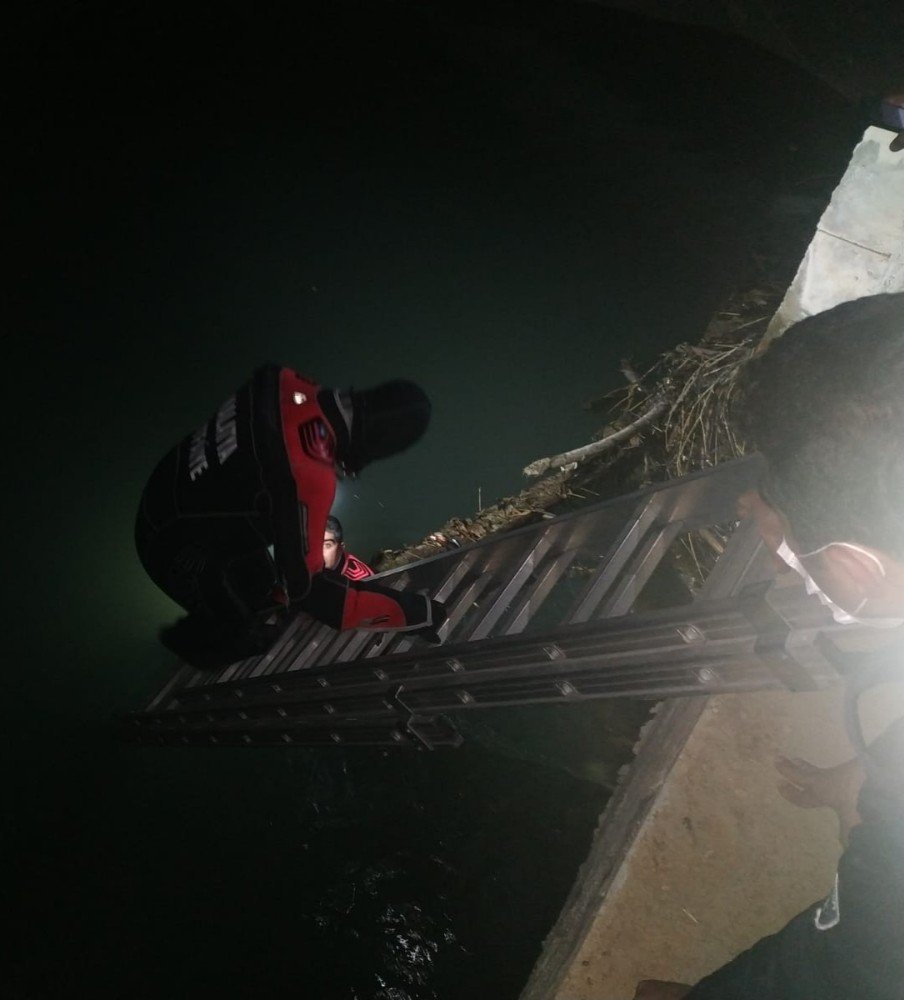 Balık tutmak için girdikleri çayda kaybolan 2 çocuk ölü bulundu