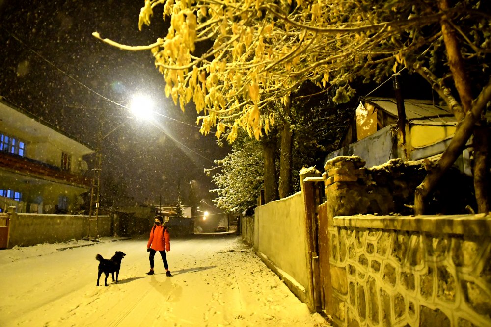 Çocukların 'kar' mutluluğu