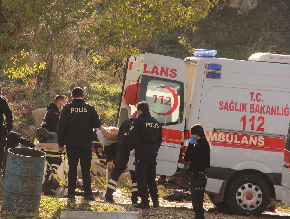 İş yeri açma kavgası kanlı bitti! 1 ölü 7 yaralı