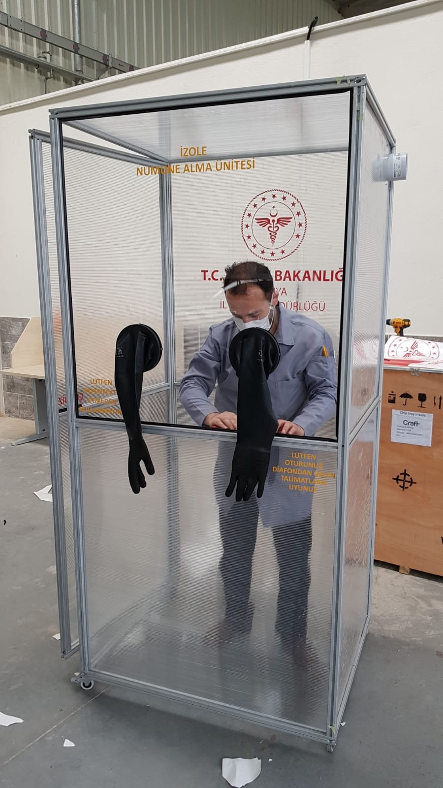 Koronavirüs salgınının ilk günlerinde kahraman ilan edildiler ama unutuldular