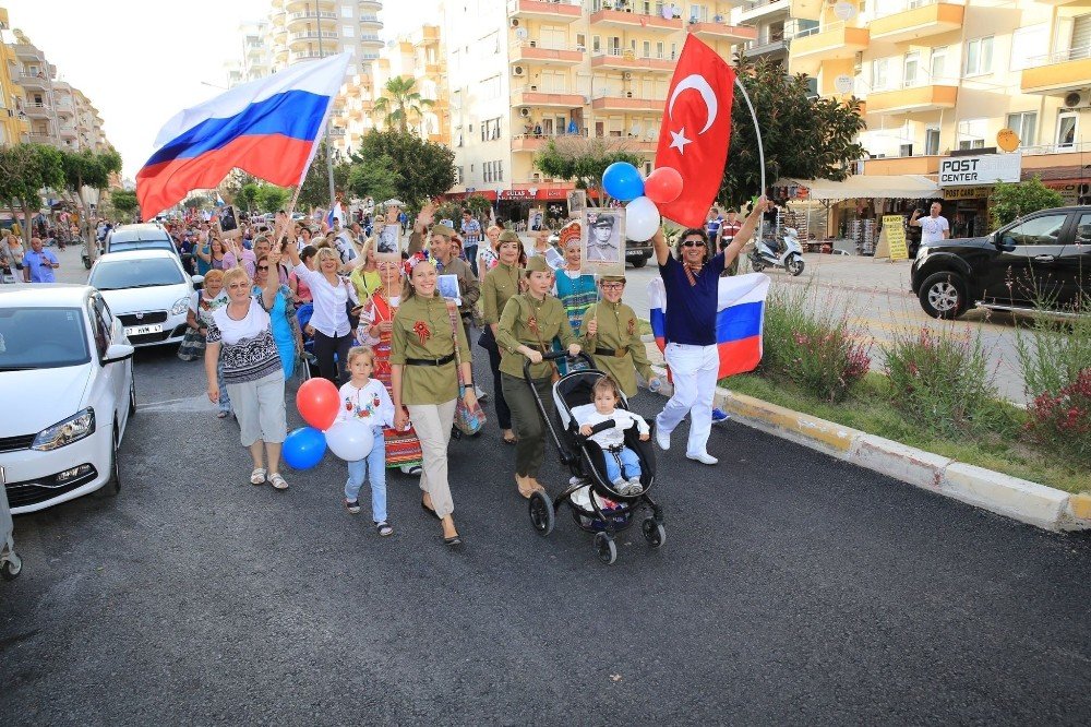 Alanya'nın süper muhtarı Ahmet Top! Mahmutlar'ın dili, gözü ve kulağı oldu