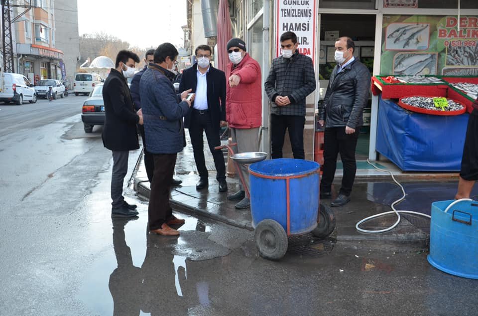 AK Parti Karapınar'da esnafı ziyaret etti