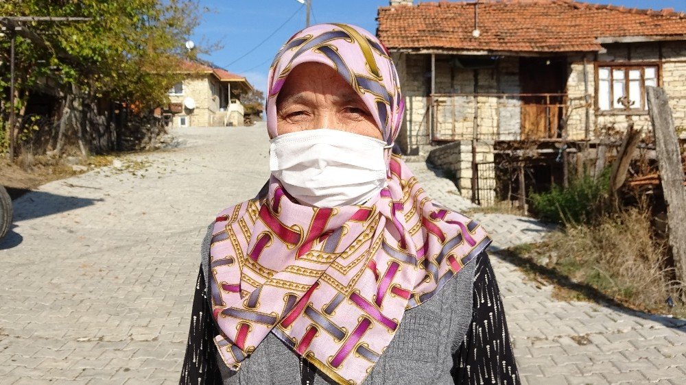 Nüfusunun yarısı koronaya yakalandı kimse vefat etmedi