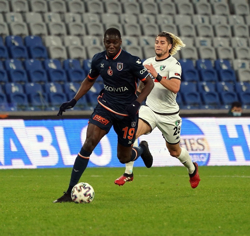 Demba Ba sezonunun ilk golünü attı