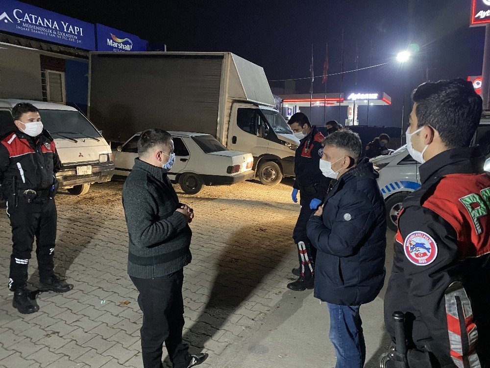 Kısıtlamada sokağa çıktılar! ‘Hastaneye gidiyoruz’ deseler de ceza yazıldı