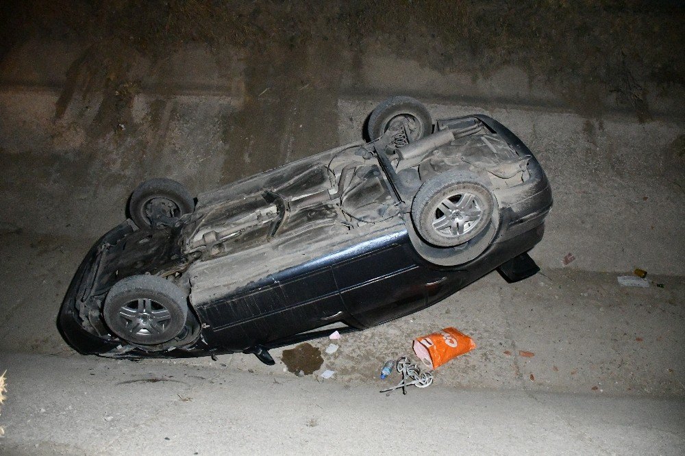 Otomobil boş sulama kanalına düştü! Sürücüsü ağır yaralı