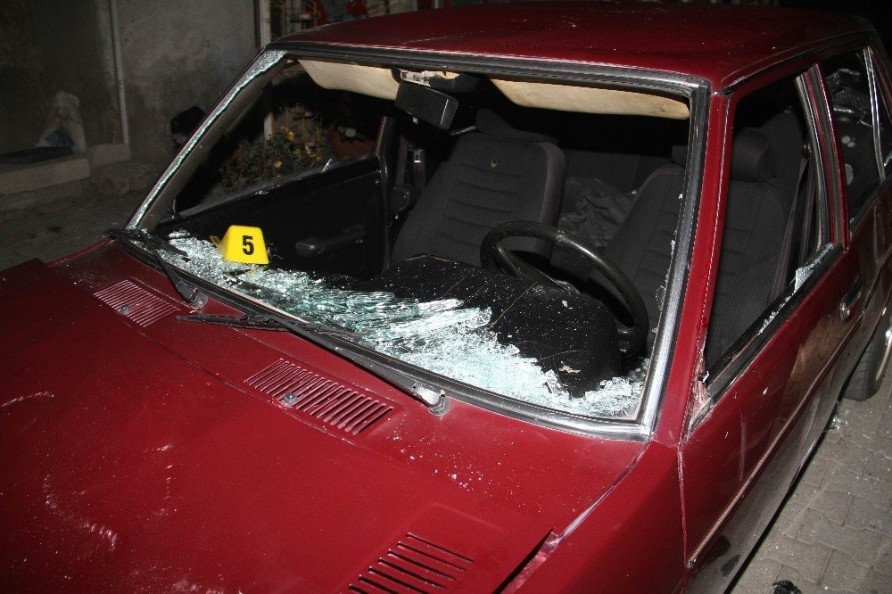 Konya'da bir ilçe bunu merak ediyor! Kim bu maganda