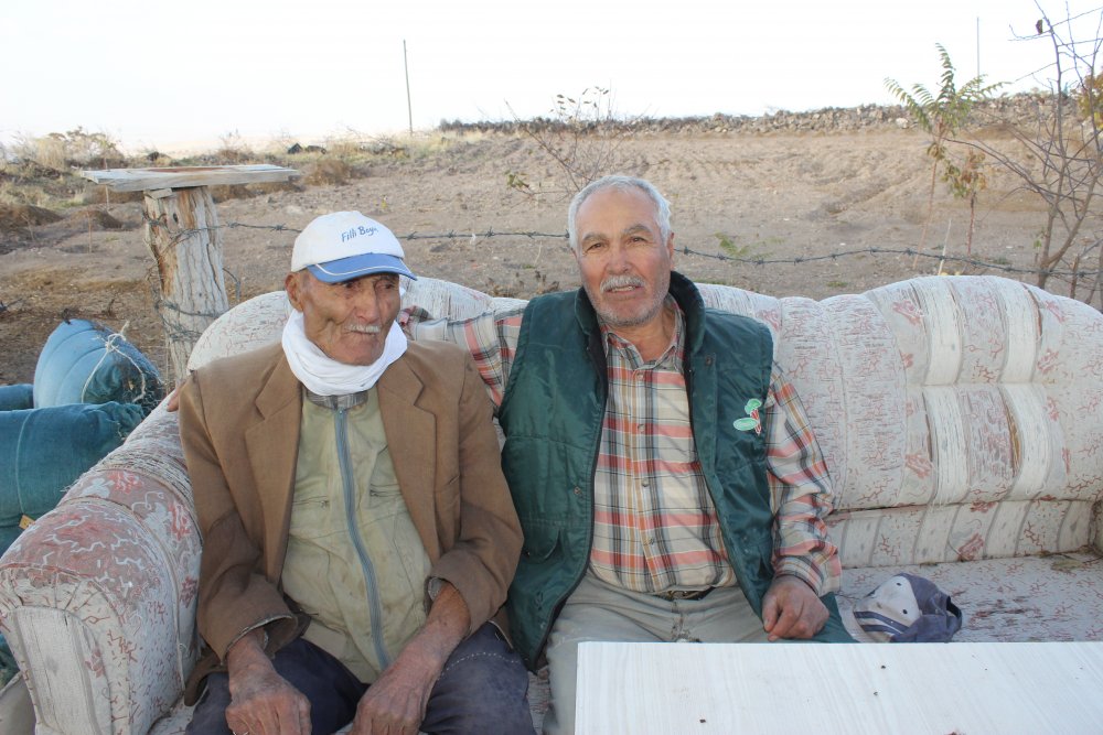 Konyalı Aşır dede 75 yıldır 100 torununa örnek oluyor