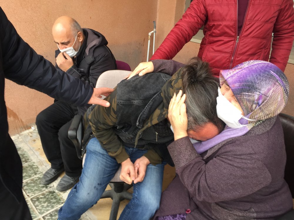 Konya'da koronavirüse yenik düşen hemşire Selver Kuşçu Ünal toprağa verildi