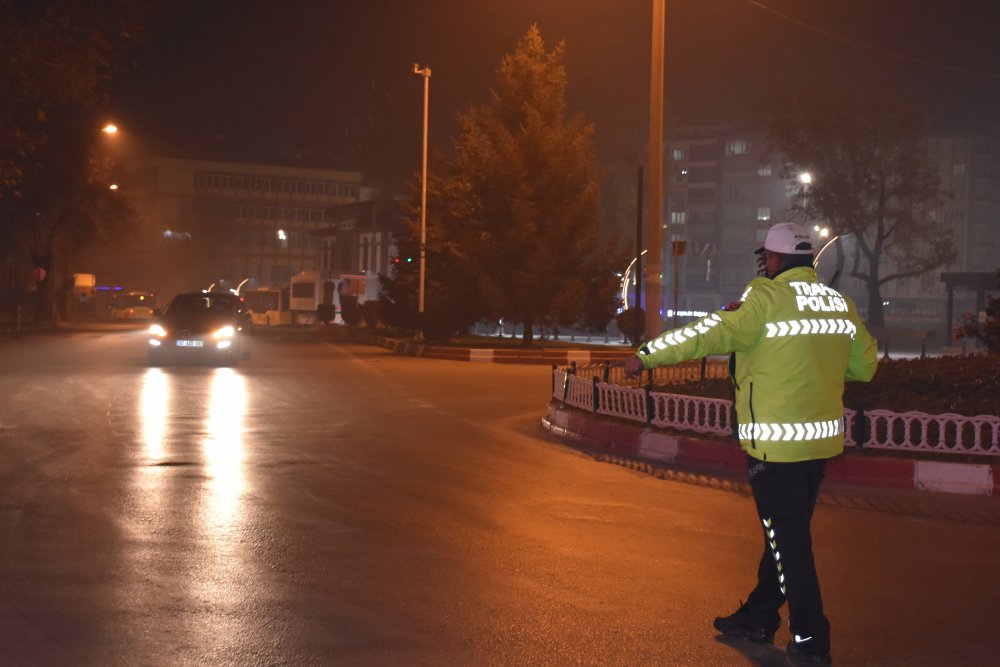 Koronavirüs kısıtlamalarının başladığı Karaman ve diğer 3 şehirde bu görüntüler ortaya çıktı