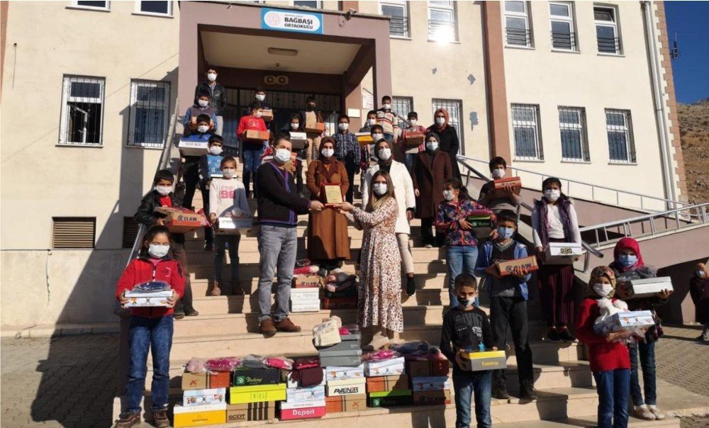 Konyalı işçiler Adıyaman'da çocukların yüzünü güldürdü