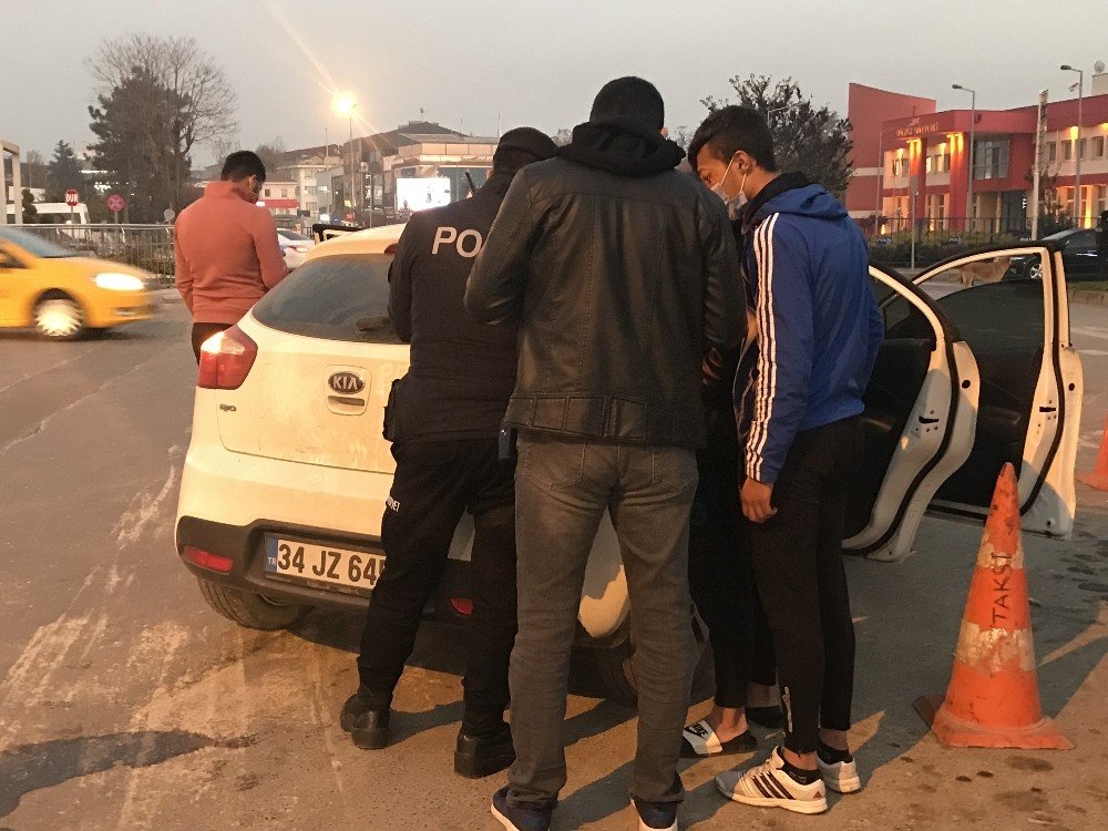 Düzce'de koronavirüs tedbirleri sokak kısıtlamasına bir günde 2 kez yakalandı