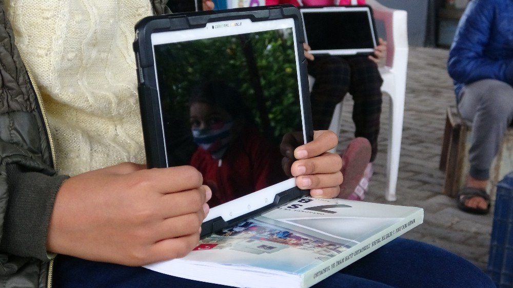 İnternet altyapısına dadanan hırsızlara öğrencilerden çağrı! Harçlığımızı verelim