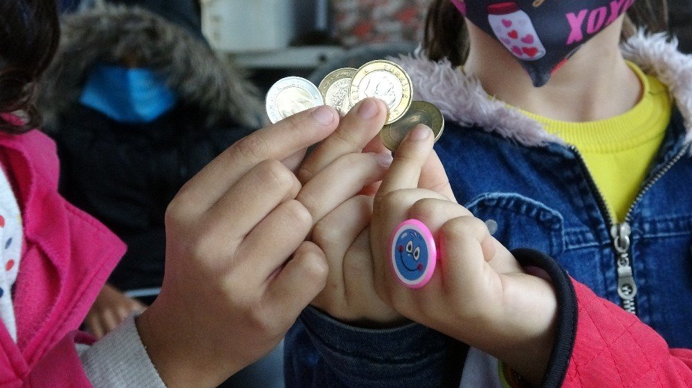 İnternet altyapısına dadanan hırsızlara öğrencilerden çağrı! Harçlığımızı verelim