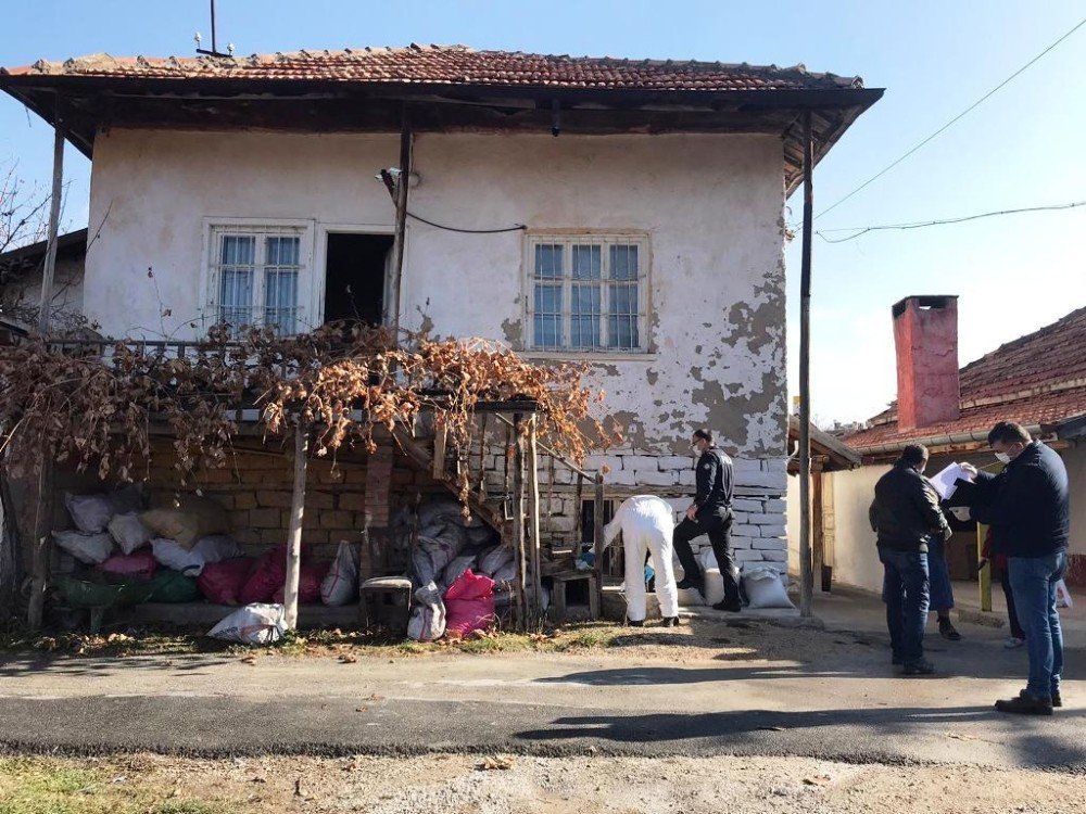 Konya'da gizemli ölüm! 2 çocuk babası avukat evinde ölü bulundu
