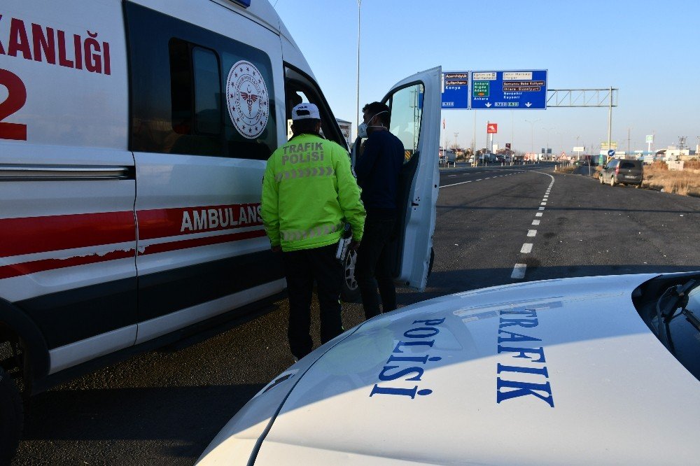 Karantinada olması gerekiyordu! Seyahat ederken yakalandı