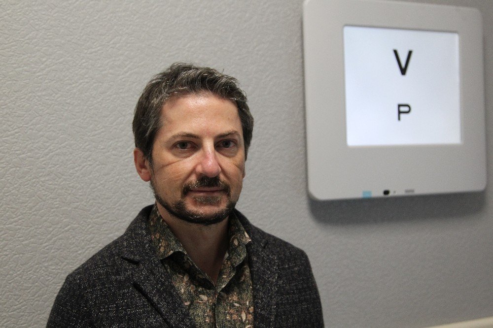 Konya'da 3 aylık bebeğe göz ameliyatı