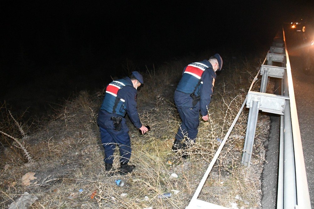 Başkan Arı’nın aracına karayolunda saçma isabet etti! Emniyet ve jandarma teyakkuza geçti