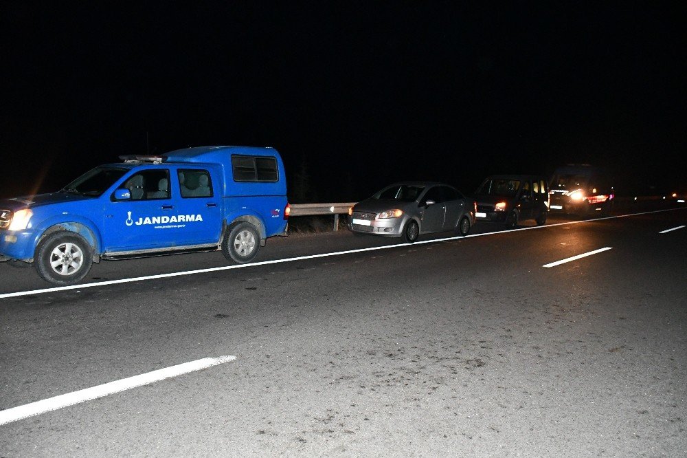 Başkan Arı’nın aracına karayolunda saçma isabet etti! Emniyet ve jandarma teyakkuza geçti