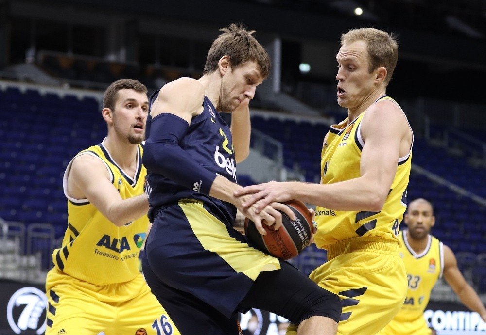 Fenerbahçe ALBA Berlin'e 89 - 63 mağlup oldu
