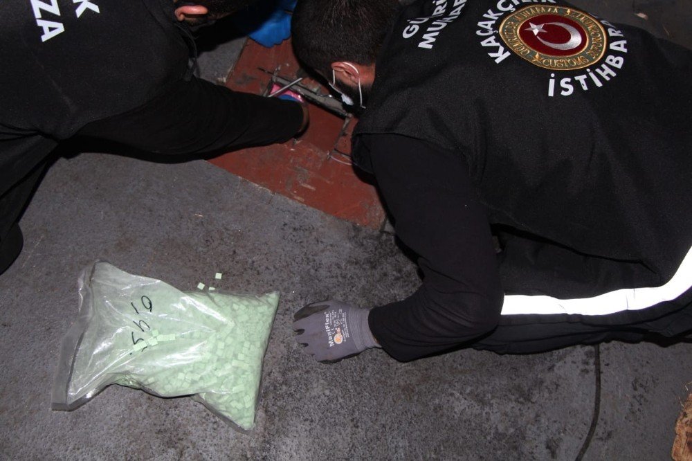 Kapıkule’de zehir yüklü tır yakalandı