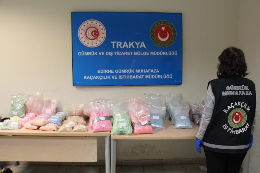 Kapıkule’de zehir yüklü tır yakalandı