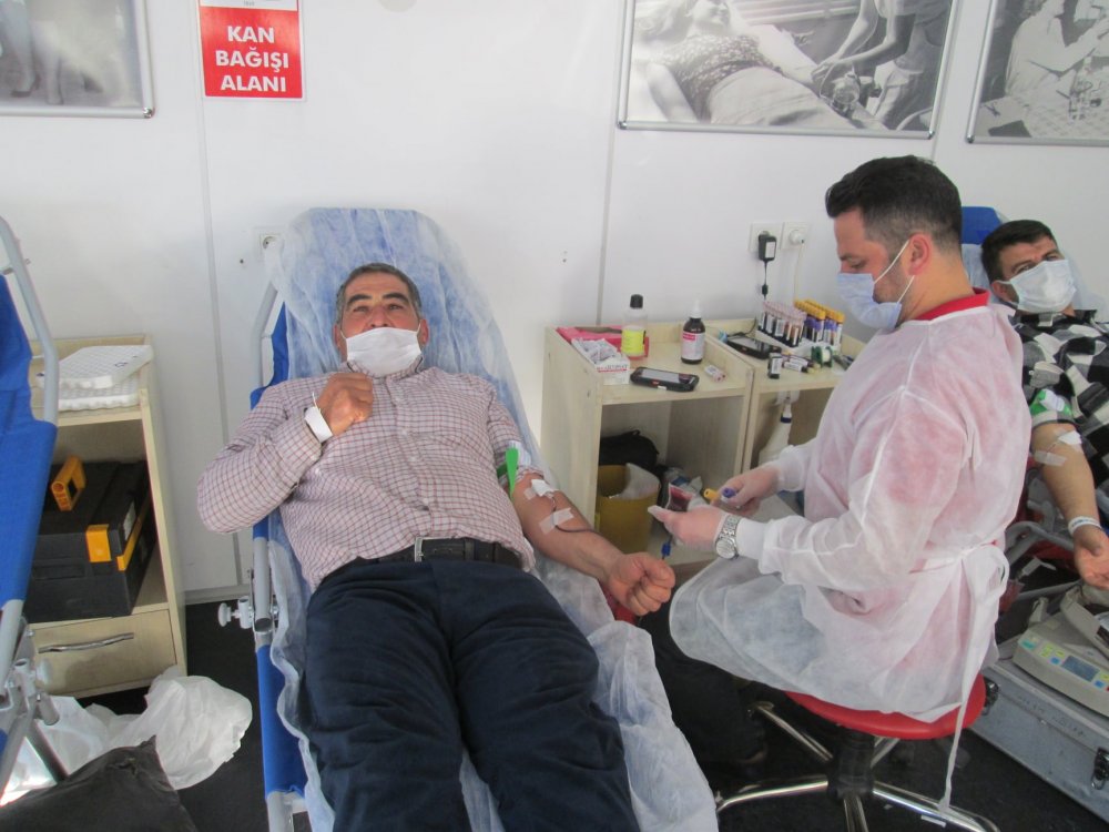 Karapınarlılardan kan bağışı çağrısına destek