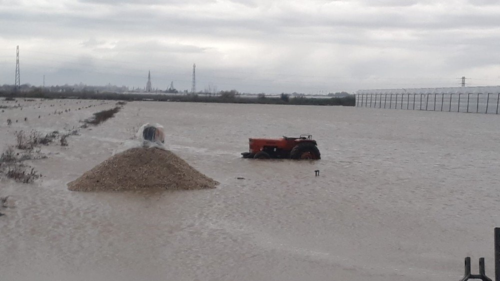 Antalya’da selin bilançosu ağır oldu! 9 bin 530 dekar ekili alan zarar gördü