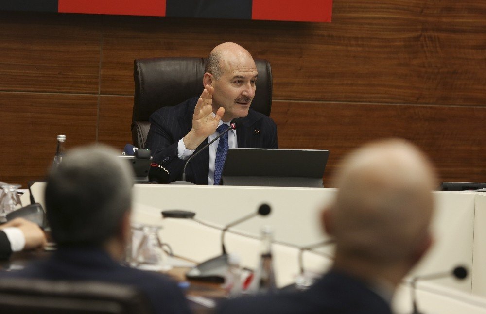Soylu: Memleketi için şehadeti göze alan büyük fedakarlık yapan polisimize her şey helal!