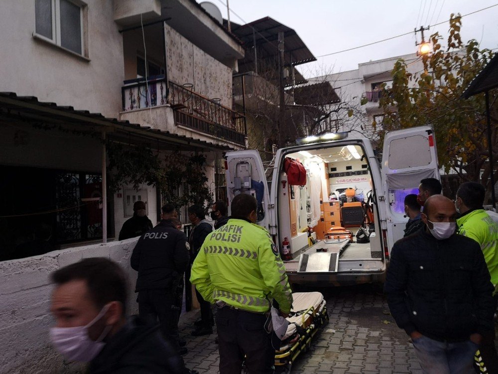 Yaşlı çifti sobadan sızan gaz ayırdı!